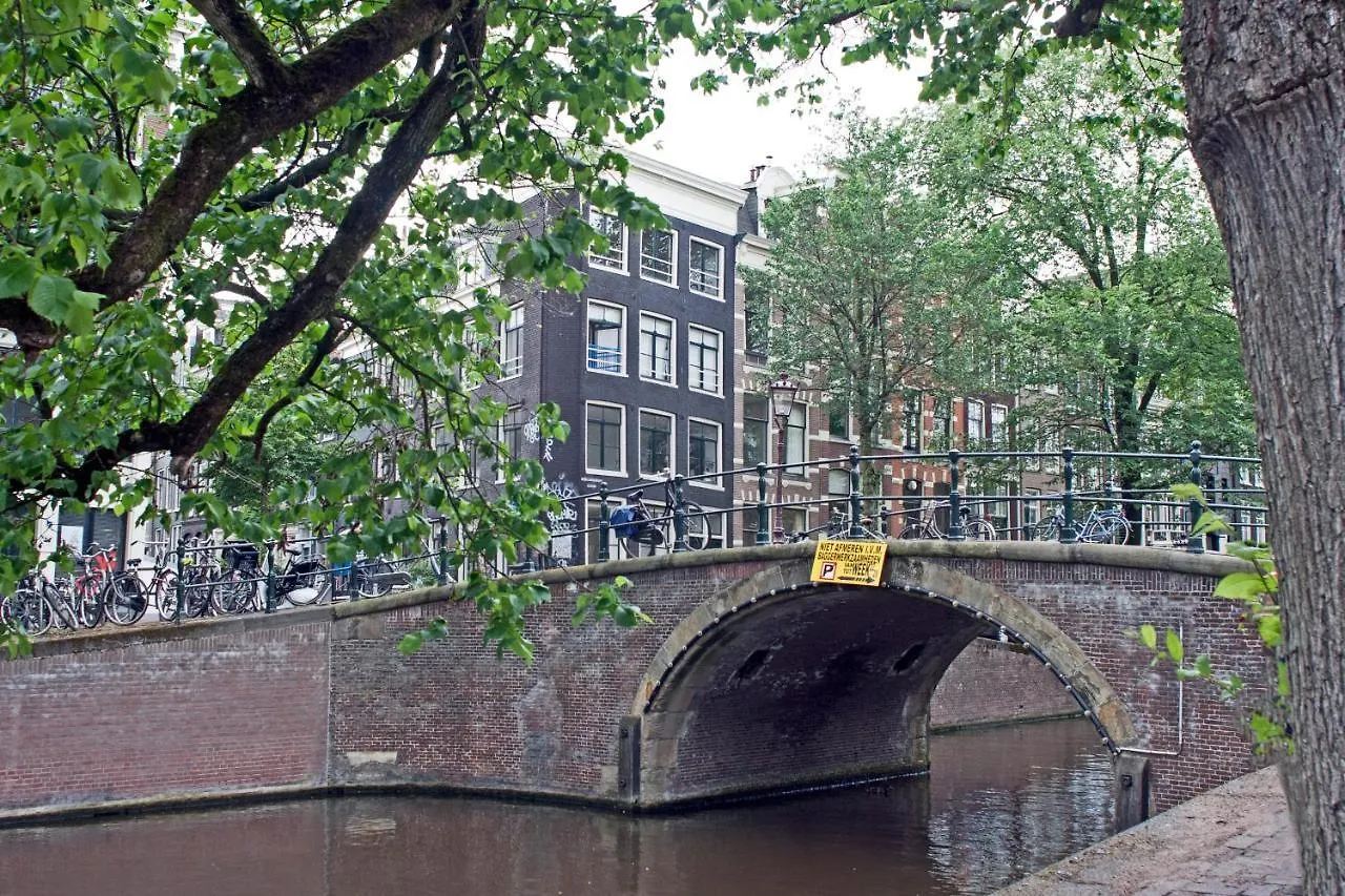 Bed & Breakfast Commune Suites Amsterdam